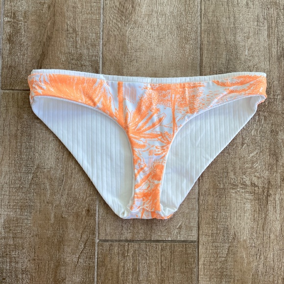 Maaji Card White Reversible Bikini Bottom - Picture 3 of 7